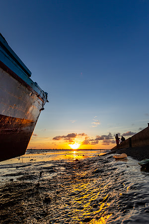 Fisherman Sunrise - 20-7852
